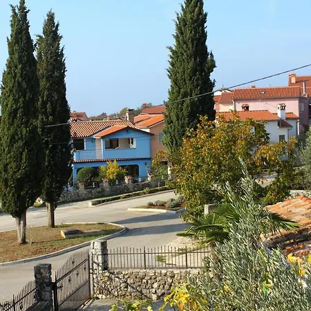 Apartment With A Parking Space Rovinjsko Selo, - 14514 *