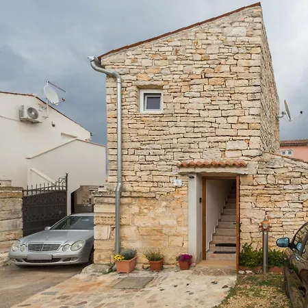 Apartment With A Parking Space Rovinjsko Selo, - 14514 *